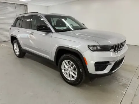 Another view of 2025 Jeep Grand Cherokee for sale in Baxley, GA at Woody Folsom CDJR of Baxley