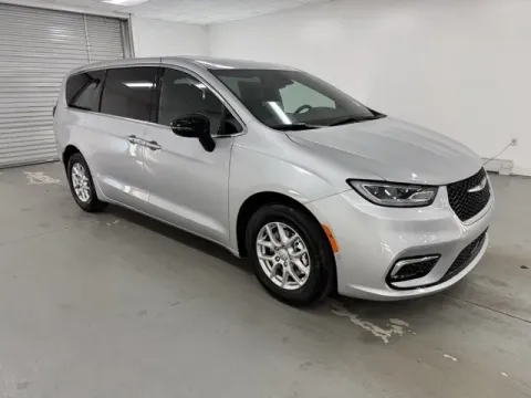 Another view of 2026 Chrysler Pacifica Select for sale in Baxley, GA at Woody Folsom CDJR of Baxley
