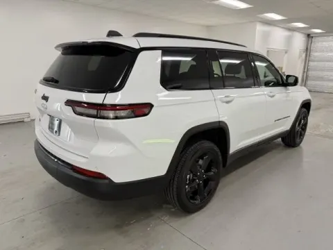 More photos of 2025 Jeep Grand Cherokee L Altitude X at Woody Folsom CDJR of Baxley, GA