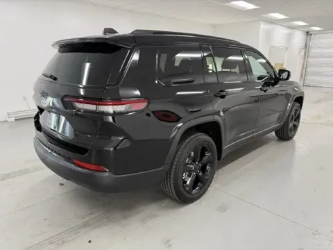 More photos of 2025 Jeep Grand Cherokee L Altitude X at Woody Folsom CDJR of Baxley, GA