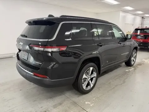 More photos of 2025 Jeep Grand Cherokee L Limited at Woody Folsom CDJR of Baxley, GA