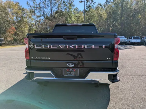 More photos of 2020 Chevrolet Silverado 1500 LT at Woody Folsom CDJR of Vidalia, GA