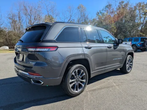 More photos of 2022 Jeep Grand Cherokee 4xe Overland at Woody Folsom CDJR of Vidalia, GA