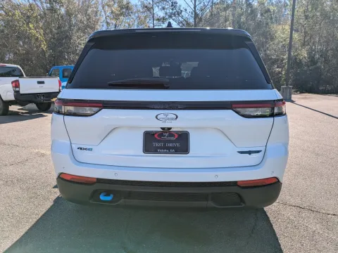 More photos of 2022 Jeep Grand Cherokee 4xe Trailhawk at Woody Folsom CDJR of Vidalia, GA