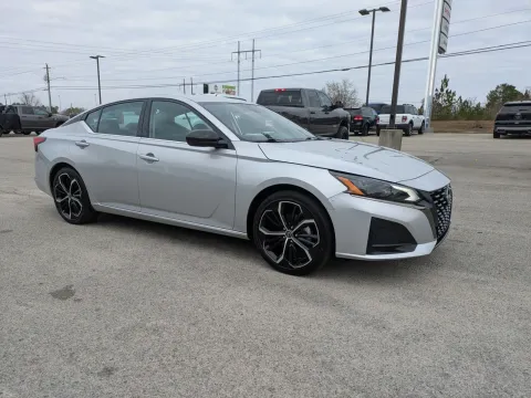 Photos of 2024 Nissan Altima 2.5 SR for sale in Vidalia, GA at Woody Folsom CDJR of Vidalia