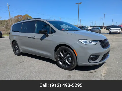 Gray 2025 Chrysler Pacifica Limited for sale in Vidalia, GA