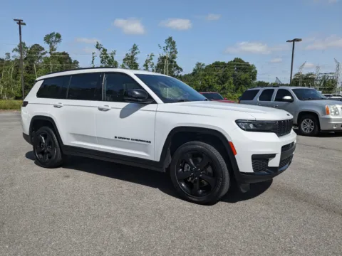 Photos of 2023 Jeep Grand Cherokee L Altitude for sale in Vidalia, GA at Woody Folsom CDJR of Vidalia