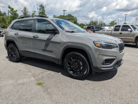 Photos of 2023 Jeep Cherokee Altitude Lux for sale in Vidalia, GA at Woody Folsom CDJR of Vidalia