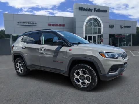 Gray 2022 Jeep Compass Trailhawk for sale in Vidalia, GA
