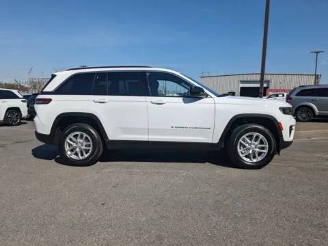 Another view of 2025 Jeep Grand Cherokee Laredo X for sale in Vidalia, GA at Woody Folsom CDJR of Vidalia