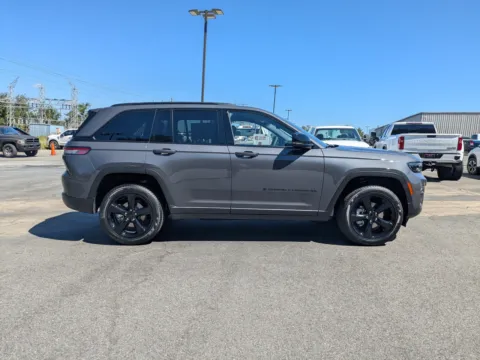 Another view of 2025 Jeep Grand Cherokee Limited for sale in Vidalia, GA at Woody Folsom CDJR of Vidalia
