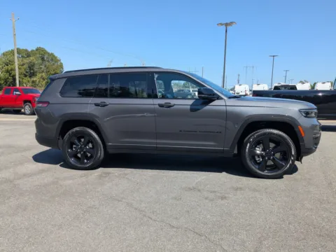 Another view of 2025 Jeep Grand Cherokee L Limited for sale in Vidalia, GA at Woody Folsom CDJR of Vidalia