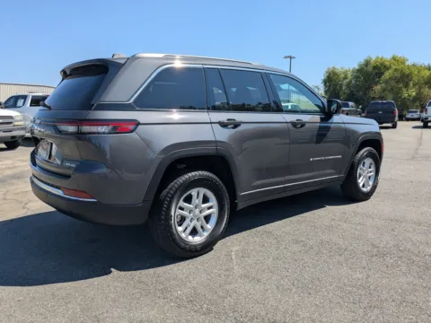 More photos of 2025 Jeep Grand Cherokee Laredo at Woody Folsom CDJR of Vidalia, GA
