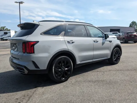 More photos of 2023 Kia Sorento SX at Woody Folsom CDJR of Vidalia, GA