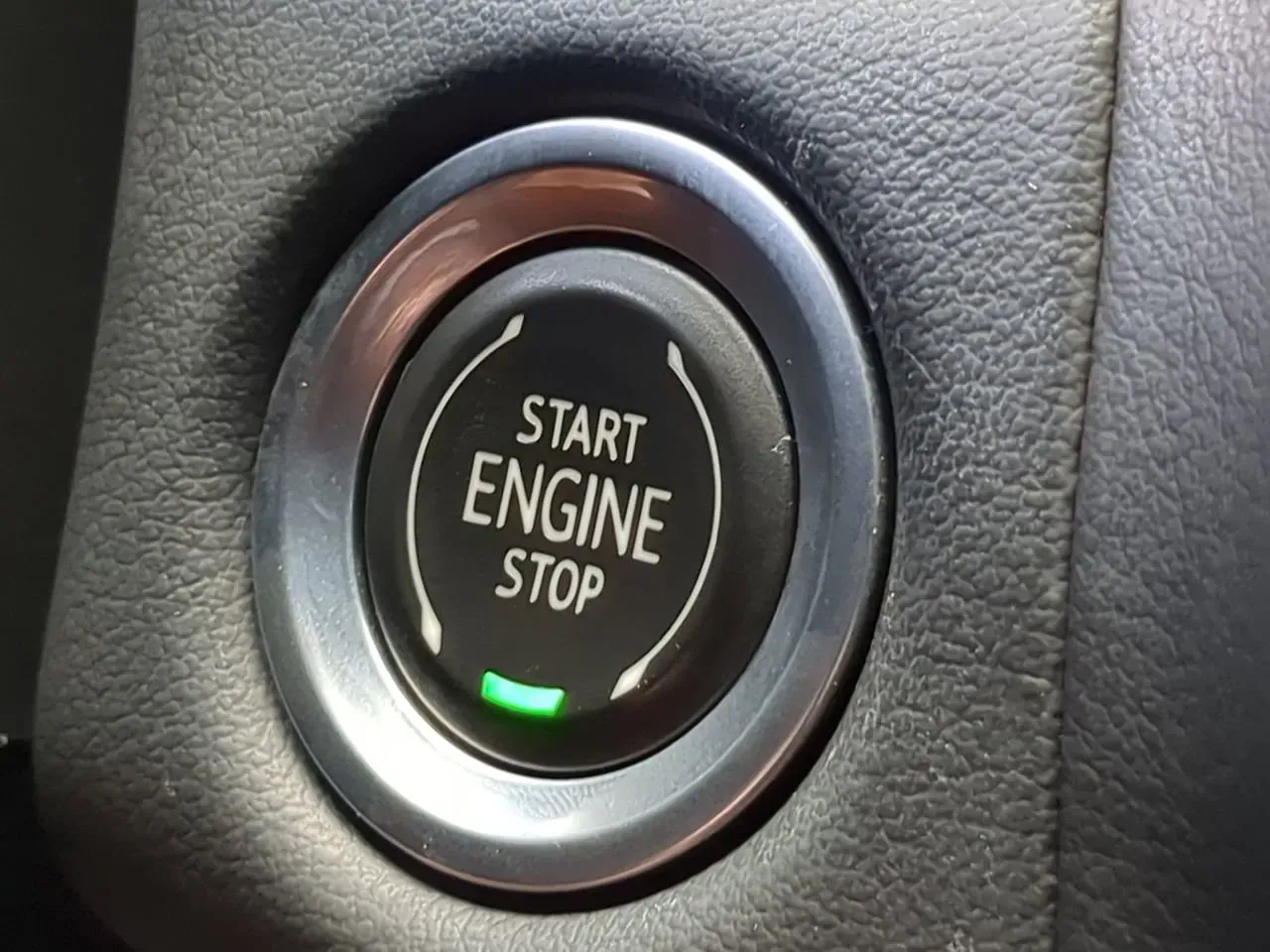 2021 GMC Yukon AT4 - Photo 27