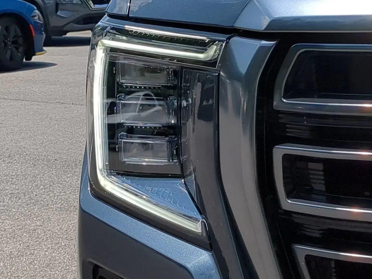 2021 GMC Yukon AT4 - Photo 10