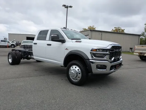 Photos of 2026 Ram 5500 Chassis Cab Tradesman for sale in Vidalia, GA at Woody Folsom CDJR of Vidalia