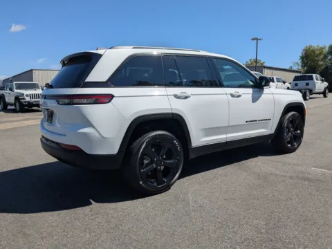 More photos of 2025 Jeep Grand Cherokee Altitude X at Woody Folsom CDJR of Vidalia, GA