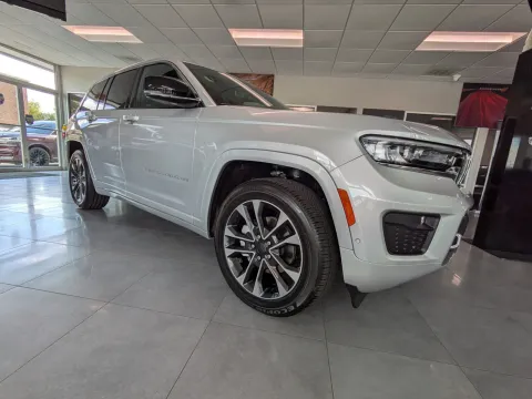 Photos of 2025 Jeep Grand Cherokee Overland for sale in Vidalia, GA at Woody Folsom CDJR of Vidalia