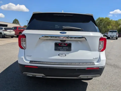 More photos of 2020 Ford Explorer XLT at Woody Folsom CDJR of Vidalia, GA