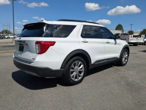 More photos of 2020 Ford Explorer XLT at Woody Folsom CDJR of Vidalia, GA