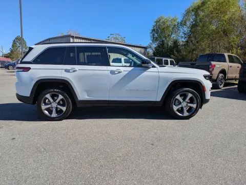 Another view of 2025 Jeep Grand Cherokee Limited for sale in Vidalia, GA at Woody Folsom CDJR of Vidalia