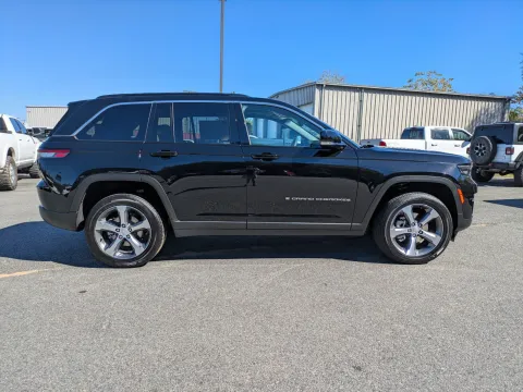 Another view of 2025 Jeep Grand Cherokee Limited for sale in Vidalia, GA at Woody Folsom CDJR of Vidalia