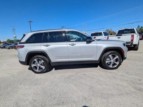 Another view of 2025 Jeep Grand Cherokee Limited for sale in Vidalia, GA at Woody Folsom CDJR of Vidalia