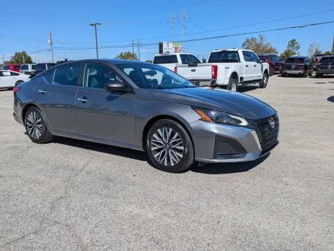 Photos of 2024 Nissan Altima 2.5 SV for sale in Vidalia, GA at Woody Folsom CDJR of Vidalia