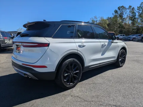More photos of 2020 Lincoln Corsair Standard at Woody Folsom CDJR of Vidalia, GA