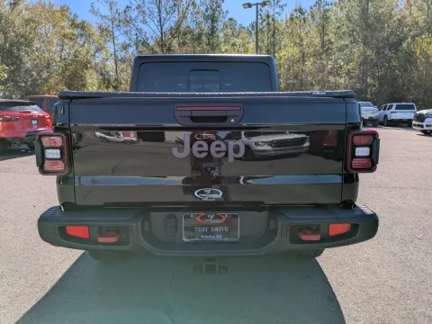 More photos of 2023 Jeep Gladiator Rubicon at Woody Folsom CDJR of Vidalia, GA