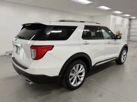 More photos of 2023 Ford Explorer Platinum at Woody Folsom Ford, GA
