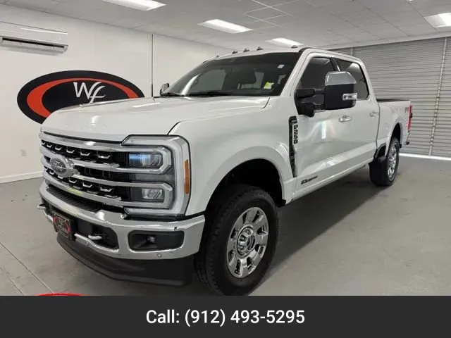 White 2023 Ford Super Duty F-250 SRW LARIAT for sale in Baxley, GA