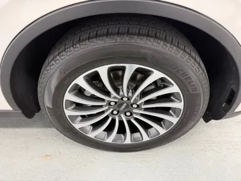 More photos of 2022 Lincoln Aviator Reserve at Woody Folsom Ford, GA