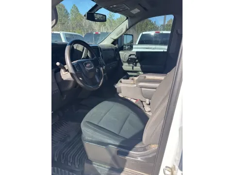 More photos of 2020 GMC Sierra 2500HD at Woody Folsom Ford, GA