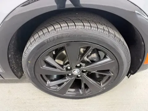 More photos of 2022 Buick Envision Essence at Woody Folsom Ford, GA