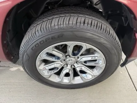 More photos of 2022 Ram 1500 Laramie at Woody Folsom Ford, GA
