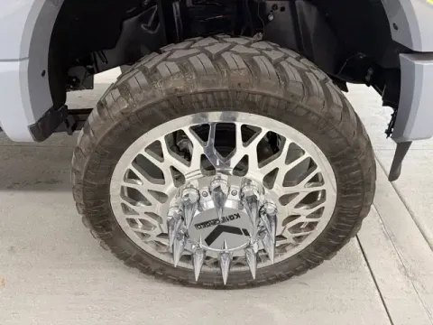 More photos of 2026 Ford Super Duty F-450 DRW Platinum at Woody Folsom Ford, GA