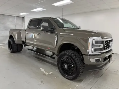 Another view of 2026 Ford Super Duty F-450 DRW Platinum for sale in Baxley, GA at Woody Folsom Ford