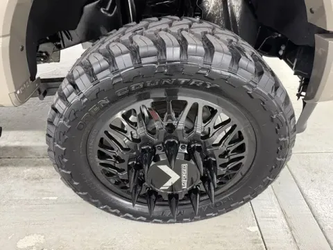 More photos of 2026 Ford Super Duty F-450 DRW Platinum at Woody Folsom Ford, GA