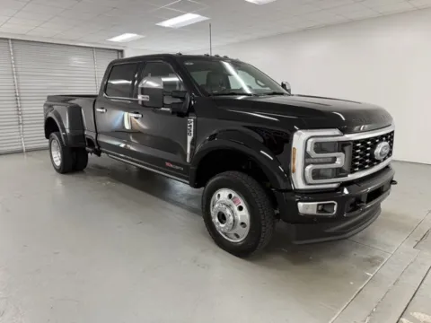 Another view of 2026 Ford Super Duty F-450 DRW Platinum for sale in Baxley, GA at Woody Folsom Ford