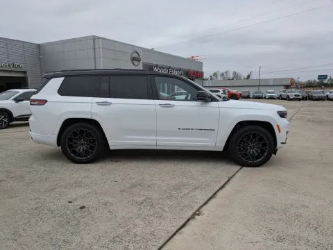 Another view of 2024 Jeep Grand Cherokee L Summit for sale in Vidalia, GA at Woody Folsom Nissan of Vidalia