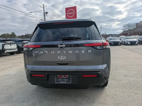 More photos of 2025 Nissan Pathfinder SV at Woody Folsom Nissan of Vidalia, GA