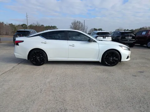 Another view of 2022 Nissan Altima 2.5 SR for sale in Vidalia, GA at Woody Folsom Nissan of Vidalia