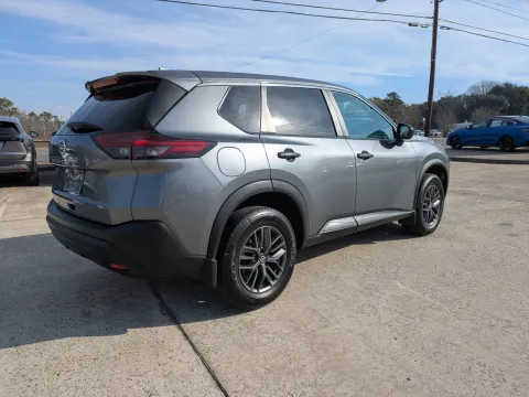 More photos of 2021 Nissan Rogue S at Woody Folsom Nissan of Vidalia, GA