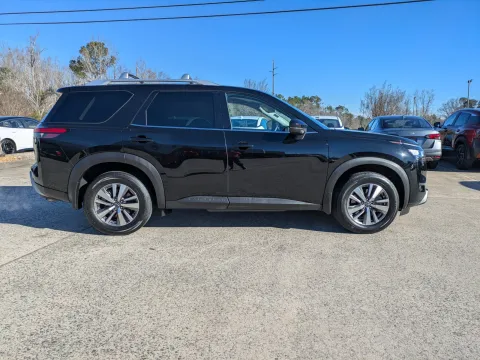 Another view of 2023 Nissan Pathfinder SL for sale in Vidalia, GA at Woody Folsom Nissan of Vidalia