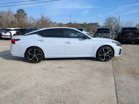 Another view of 2023 Nissan Altima 2.5 SR for sale in Vidalia, GA at Woody Folsom Nissan of Vidalia