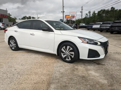 Photos of 2024 Nissan Altima 2.5 S for sale in Vidalia, GA at Woody Folsom Nissan of Vidalia