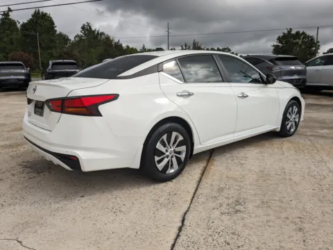 More photos of 2024 Nissan Altima 2.5 S at Woody Folsom Nissan of Vidalia, GA