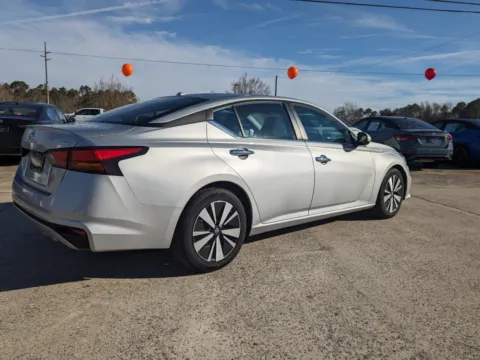 More photos of 2022 Nissan Altima 2.5 SV at Woody Folsom Nissan of Vidalia, GA